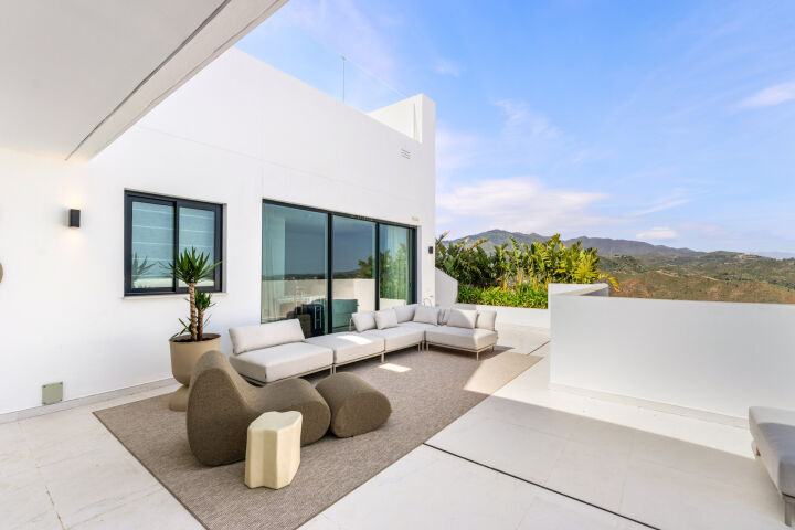 Granados 421 - Modern Apartment with Panoramic Sea & Mountain Views