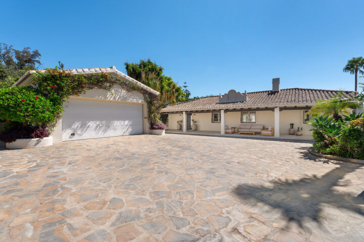 Casa Noora - Renovated 4-Bedroom Villa in Altos del Paraíso, Benahavís