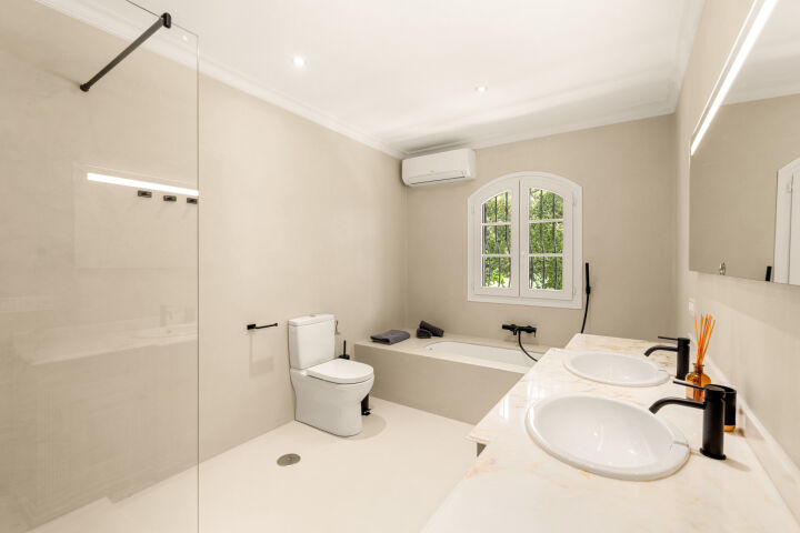 Casa Noora - Renovated 4-Bedroom Villa in Altos del Paraíso, Benahavís