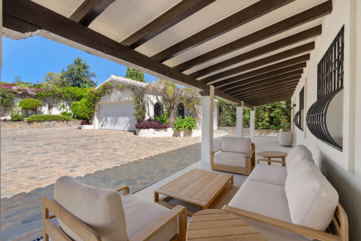 Casa Noora - Renovated 4-Bedroom Villa in Altos del Paraíso, Benahavís
