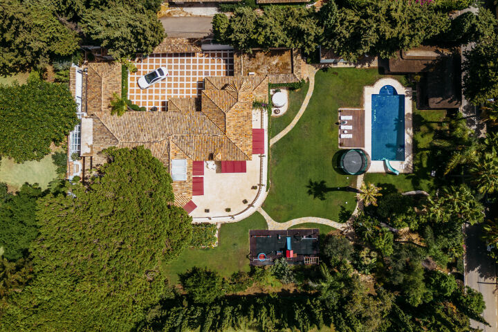 Casa Flora - Charming Mediterranean Villa in Marbella Golden Mile