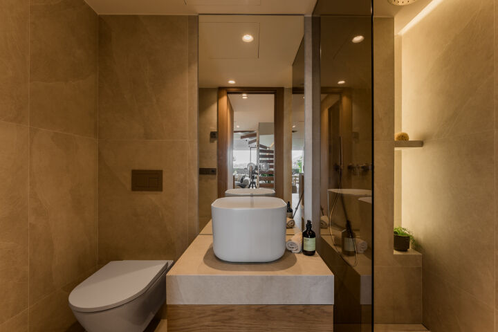 Casa Tulu - Unique Townhouse Near Aloha Golf, Nueva Andalucía
