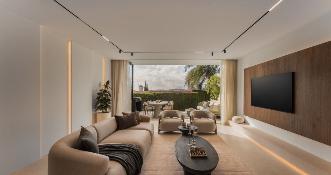 Casa Nyra - A Refined Retreat with Warm Contemporary Style in Aloha, Nueva Andalucia