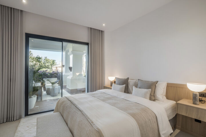 Altos Reales 1 - Newly renovated property in Altos Reales, Marbella Golden Mile