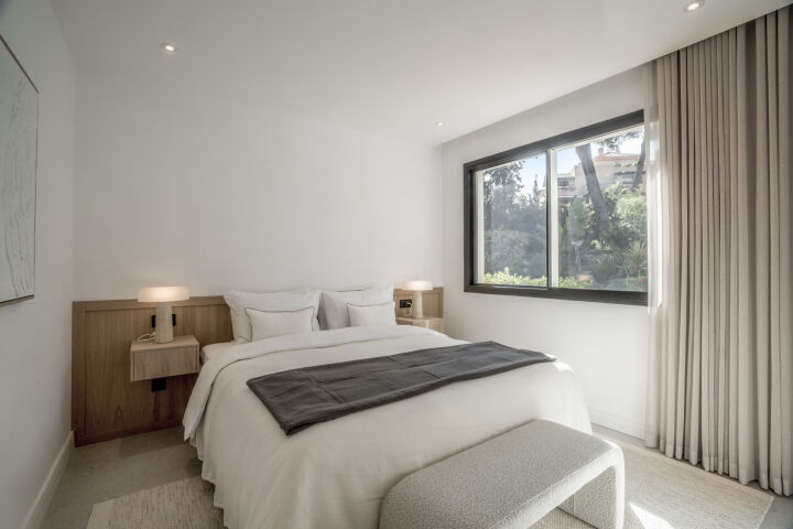 Altos Reales 1 - Newly renovated property in Altos Reales, Marbella Golden Mile