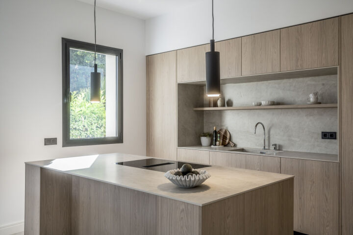 Altos Reales 1 - Newly renovated property in Altos Reales, Marbella Golden Mile