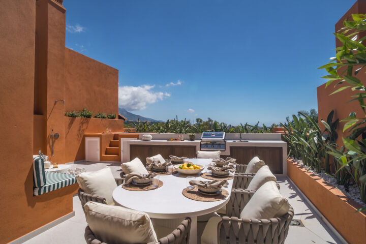 Alminar 911 - A Sophisticated Duplex Penthouse in Alminar de Marbella, Nueva Andalucia