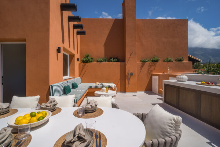 Alminar 911 - A Sophisticated Duplex Penthouse in Alminar de Marbella, Nueva Andalucia