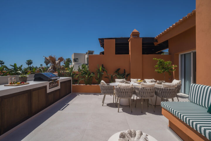 Alminar 911 - A Sophisticated Duplex Penthouse in Alminar de Marbella, Nueva Andalucia