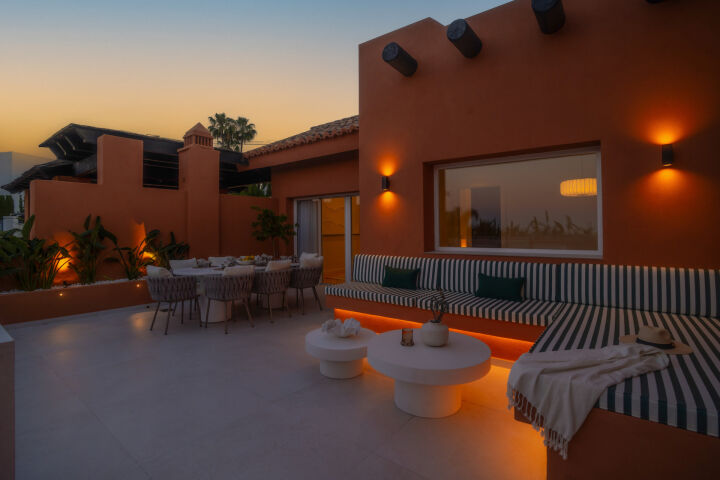 Alminar 911 - A Sophisticated Duplex Penthouse in Alminar de Marbella, Nueva Andalucia