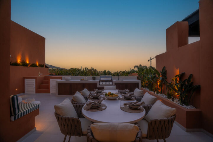 Alminar 911 - A Sophisticated Duplex Penthouse in Alminar de Marbella, Nueva Andalucia