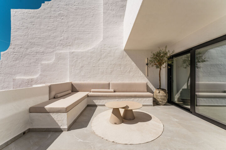 Penthouse Solei - Exquisite Luxury Duplex in Las Colinas de Marbella, Benahavis