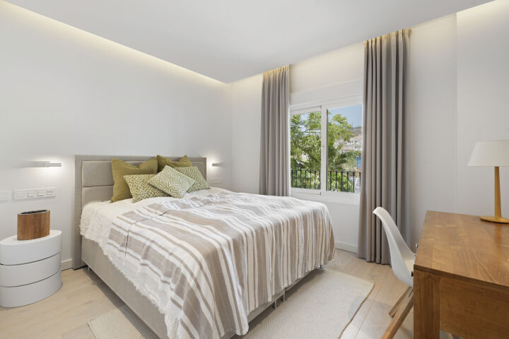 Duplex Solara - 4-Bedroom Duplex Apartment with Sea Views in Nueva Andalucía, Marbella