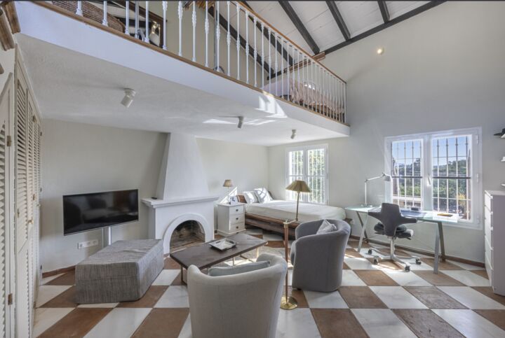 Casa Isabella - Rustic Villa with Traditional Charm in Guadalmina Alta, Marbella