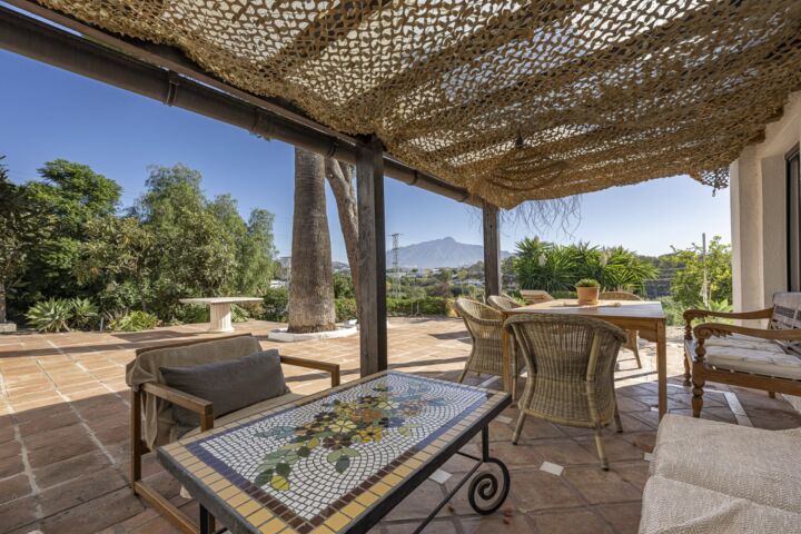 Casa Isabella - Rustic Villa with Traditional Charm in Guadalmina Alta, Marbella