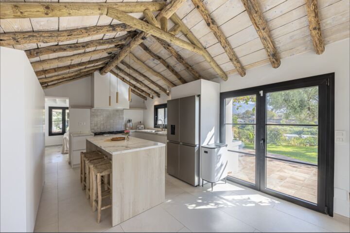 Casa Isabella - Rustic Villa with Traditional Charm in Guadalmina Alta, Marbella