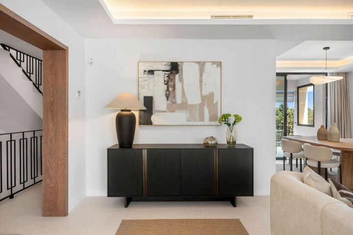 Casa Los Olivos - Renovated Townhouse with Golf Views in Nueva Andalucía, Marbella