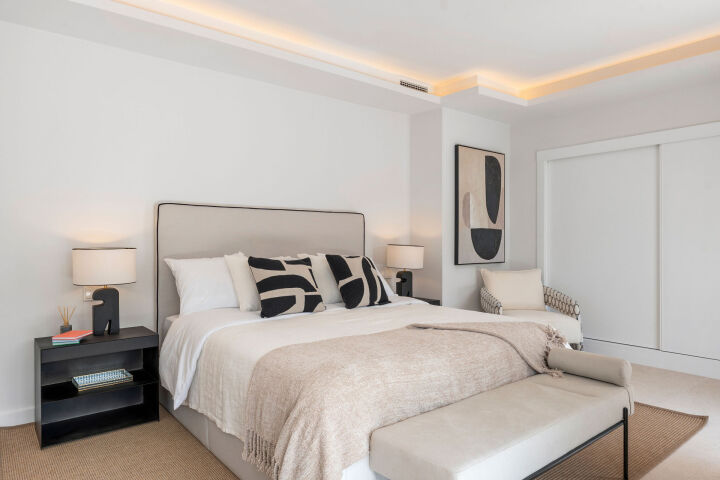 Casa Los Olivos - Renovated Townhouse with Golf Views in Nueva Andalucía, Marbella