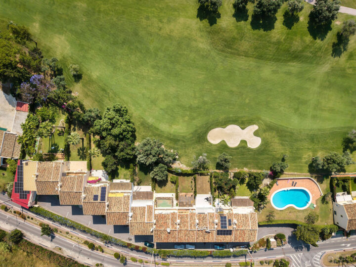 Casa Los Olivos - Renovated Townhouse with Golf Views in Nueva Andalucía, Marbella