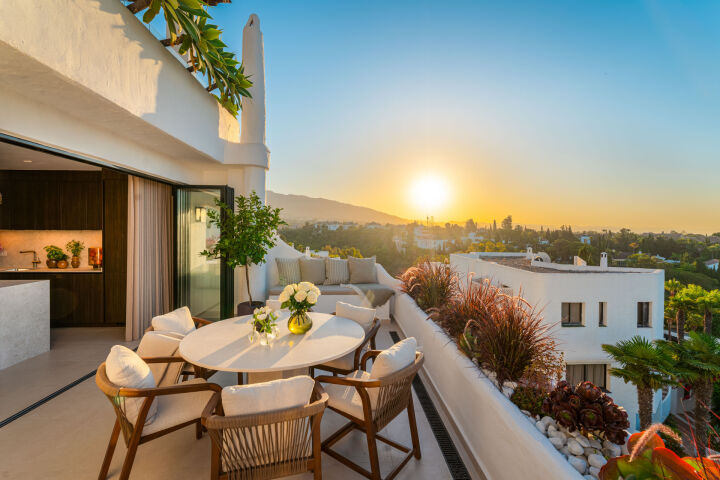 Casa Destiny - Fully Renovated Apartment with Sea Views on Marbella’s Golden Mile