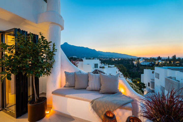 Casa Destiny - Fully Renovated Apartment with Sea Views on Marbella’s Golden Mile