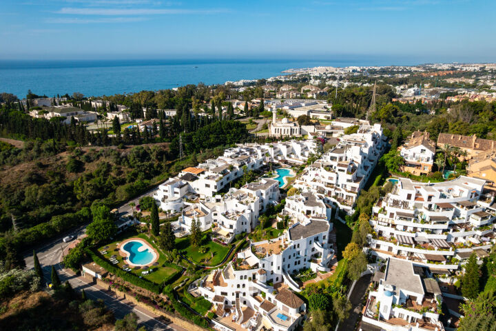 Casa Destiny - Fully Renovated Apartment with Sea Views on Marbella’s Golden Mile