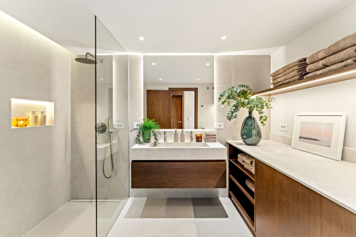 Casa Destiny - Fully Renovated Apartment with Sea Views on Marbella’s Golden Mile
