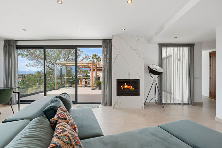 Villa Sama - Modern Single-Storey Villa in Elviria, Marbella East