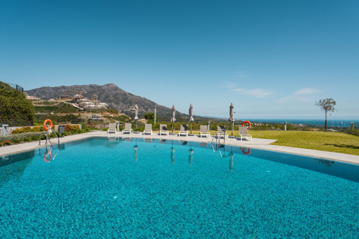 Penthouse Lina - Penthouse Duplex with Solarium and Panoramic Views in Benahavís