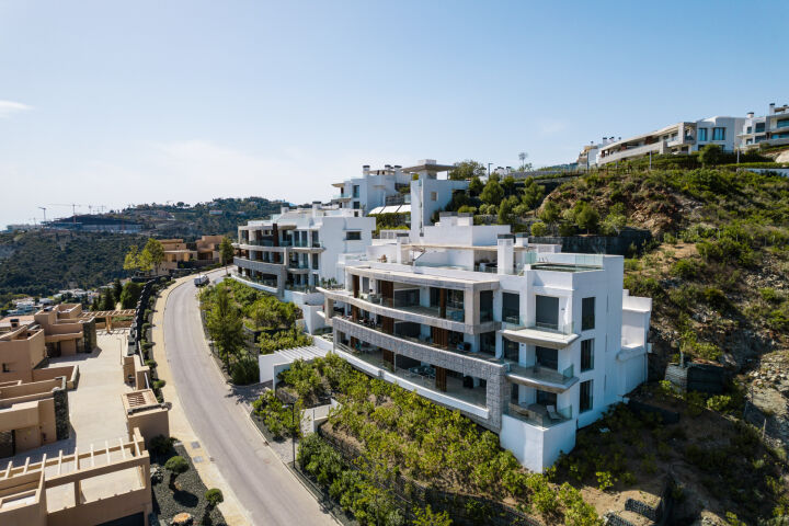 Penthouse Lina - Penthouse Duplex with Solarium and Panoramic Views in Benahavís