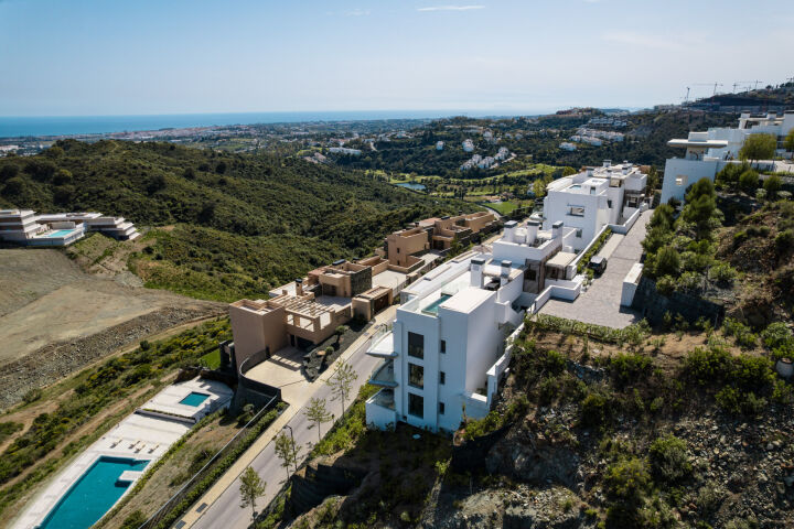 Penthouse Lina - Penthouse Duplex with Solarium and Panoramic Views in Benahavís