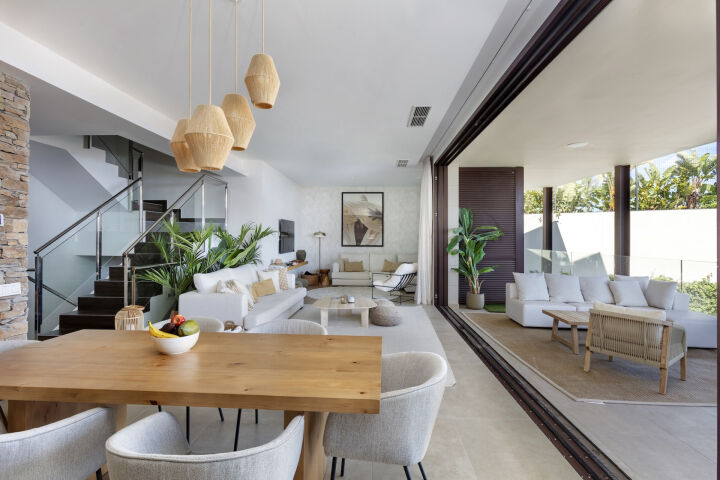 Villa Be Lagom - Modern Luxury Villa with Sea Views in Benahavis