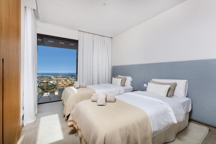 Villa Be Lagom - Modern Luxury Villa with Sea Views in Benahavis