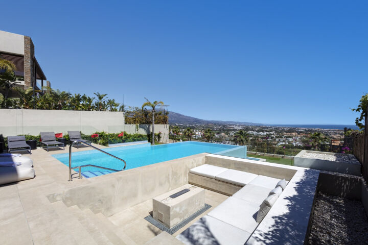 Villa Be Lagom - Modern Luxury Villa with Sea Views in Benahavis