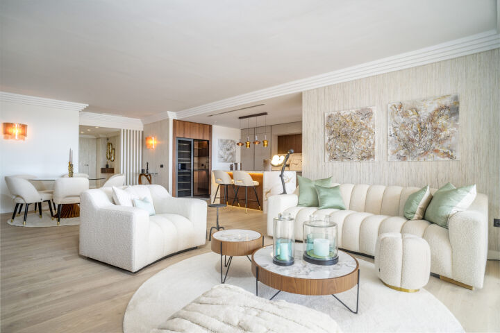 Apartment Albatros - 4-Bedroom Renovated Penthouse with Sea Views in Nueva Andalucia