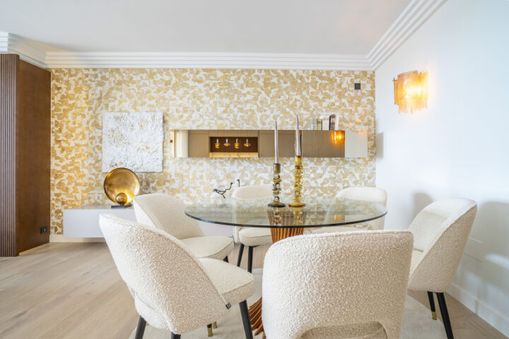 Apartment Albatros - 4-Bedroom Renovated Penthouse with Sea Views in Nueva Andalucia