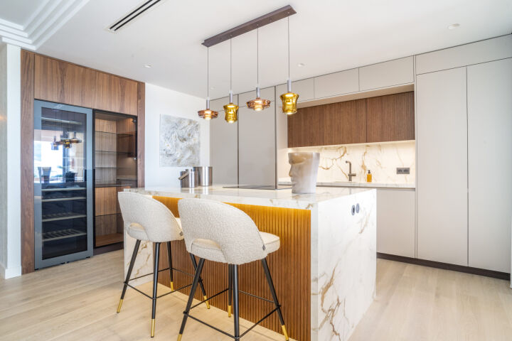 Apartment Albatros - 4-Bedroom Renovated Penthouse with Sea Views in Nueva Andalucia