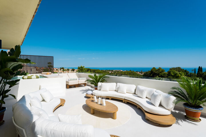 Alba Residence - Renovated Penthouse in Sierra Blanca with Panoramic Sea Views
