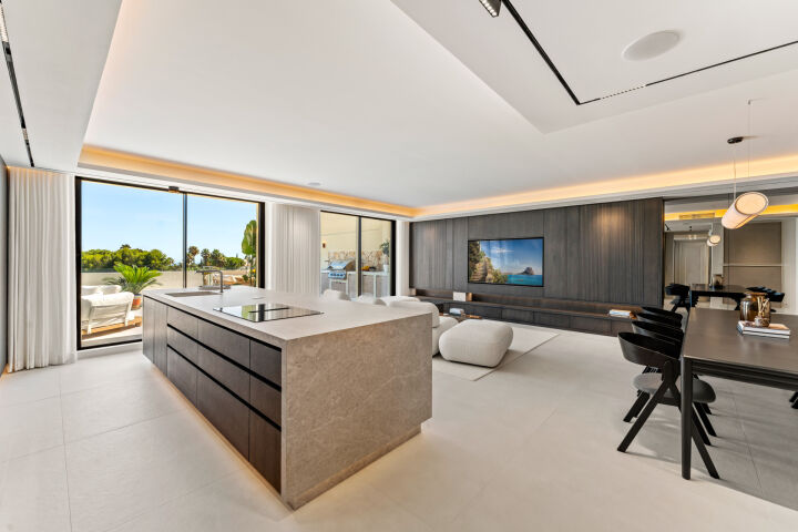 Alba Residence - Renovated Penthouse in Sierra Blanca with Panoramic Sea Views