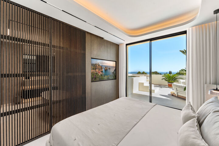 Alba Residence - Renovated Penthouse in Sierra Blanca with Panoramic Sea Views