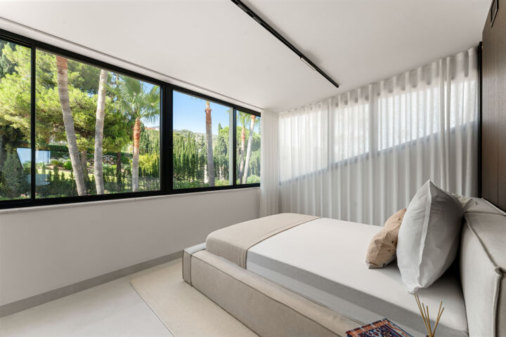Alba Residence - Renovated Penthouse in Sierra Blanca with Panoramic Sea Views