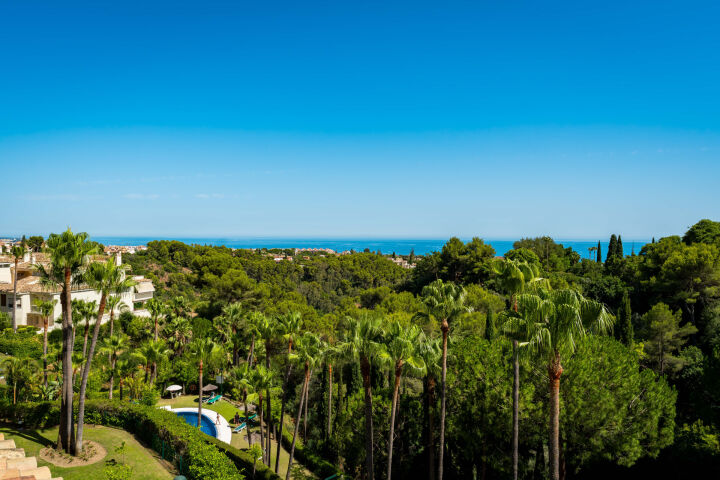 Alba Residence - Renovated Penthouse in Sierra Blanca with Panoramic Sea Views