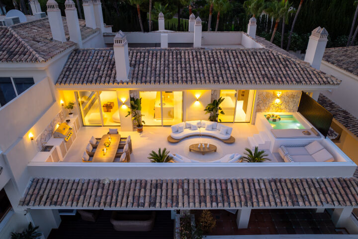 Alba Residence - Renovated Penthouse in Sierra Blanca with Panoramic Sea Views