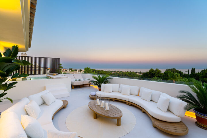 Alba Residence - Renovated Penthouse in Sierra Blanca with Panoramic Sea Views