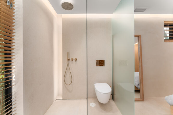 Villa View - Stunning Renovated Villa with Sea Views in Nueva Andalucía