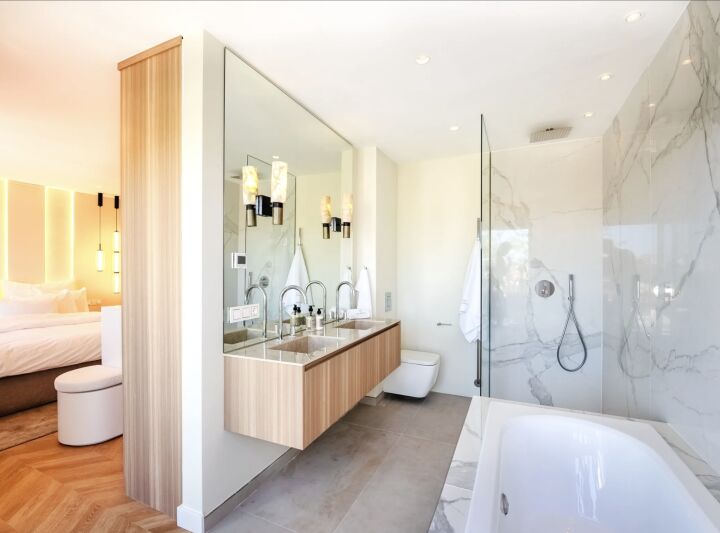 Casa Marisal - Stylish Townhouse with Sea Views in Marbella’s Golden Mile