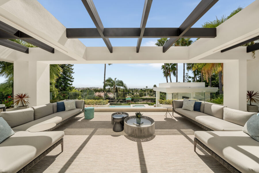 Casa Palmeras - Exceptional Property in El Paraiso