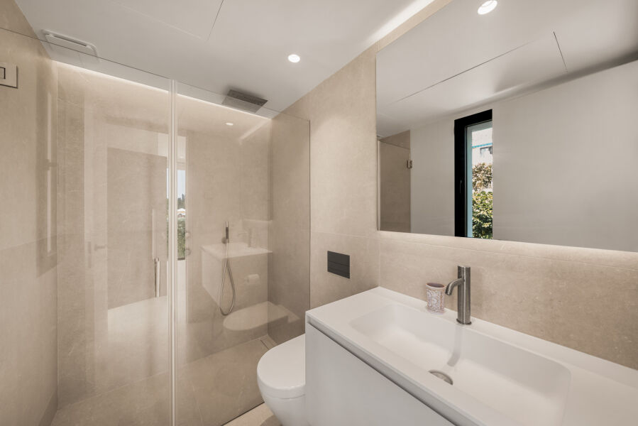 Casa Palmeras - Exceptional Property in El Paraiso