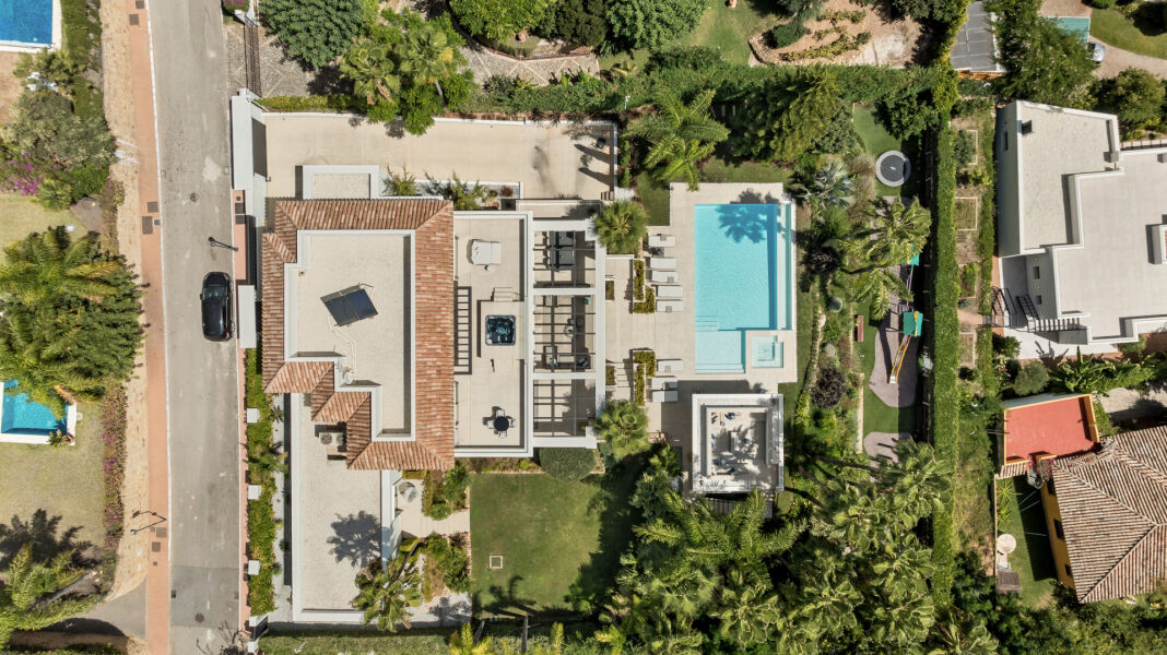 Casa Palmeras - Exceptional Property in El Paraiso