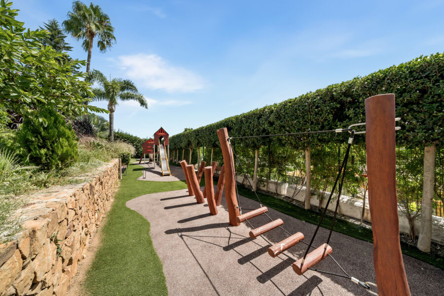 Casa Palmeras - Exceptional Property in El Paraiso